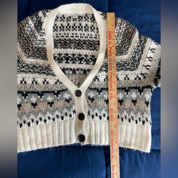 American Eagle Cropped Fair Isle Cardigan Sweater Women Size Small Casual Soft - Picture 7 of 10
